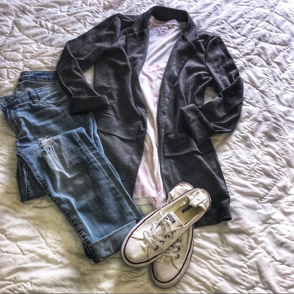 NWT. Grey boyfriend blazer.